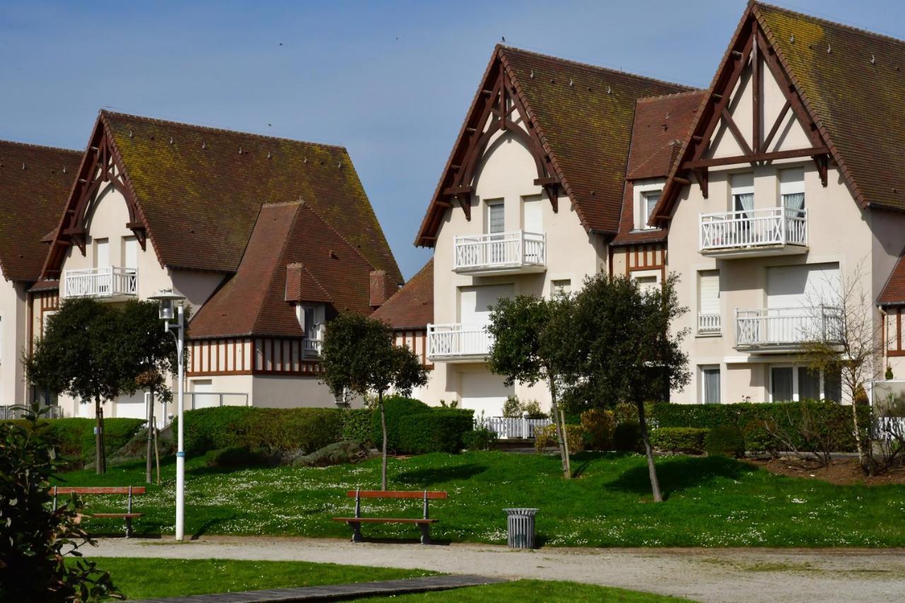 La Courette, Maison Avec Cour Proche Plage Graye-sur-Mer 外观 照片